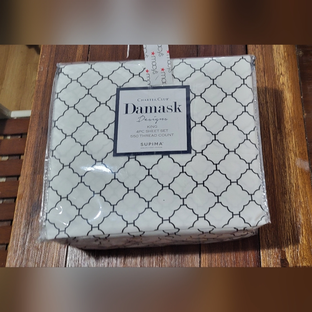 NEW NWT Damask Charter Club King Sheets